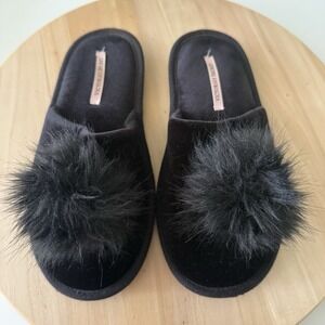 Victoria's Secret Slippers Black Slip On Cozy Fuzzy Pom Pom Women's Size Small